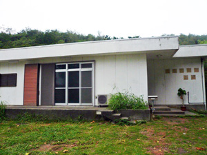 フラットハウス